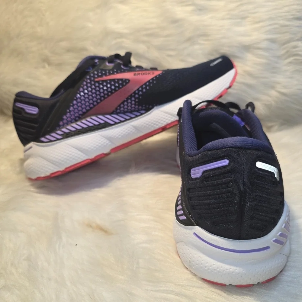 Brooks Adrenaline GTS 22 Running Shoes - Women's 9.5 Wide D - 1203531D080
